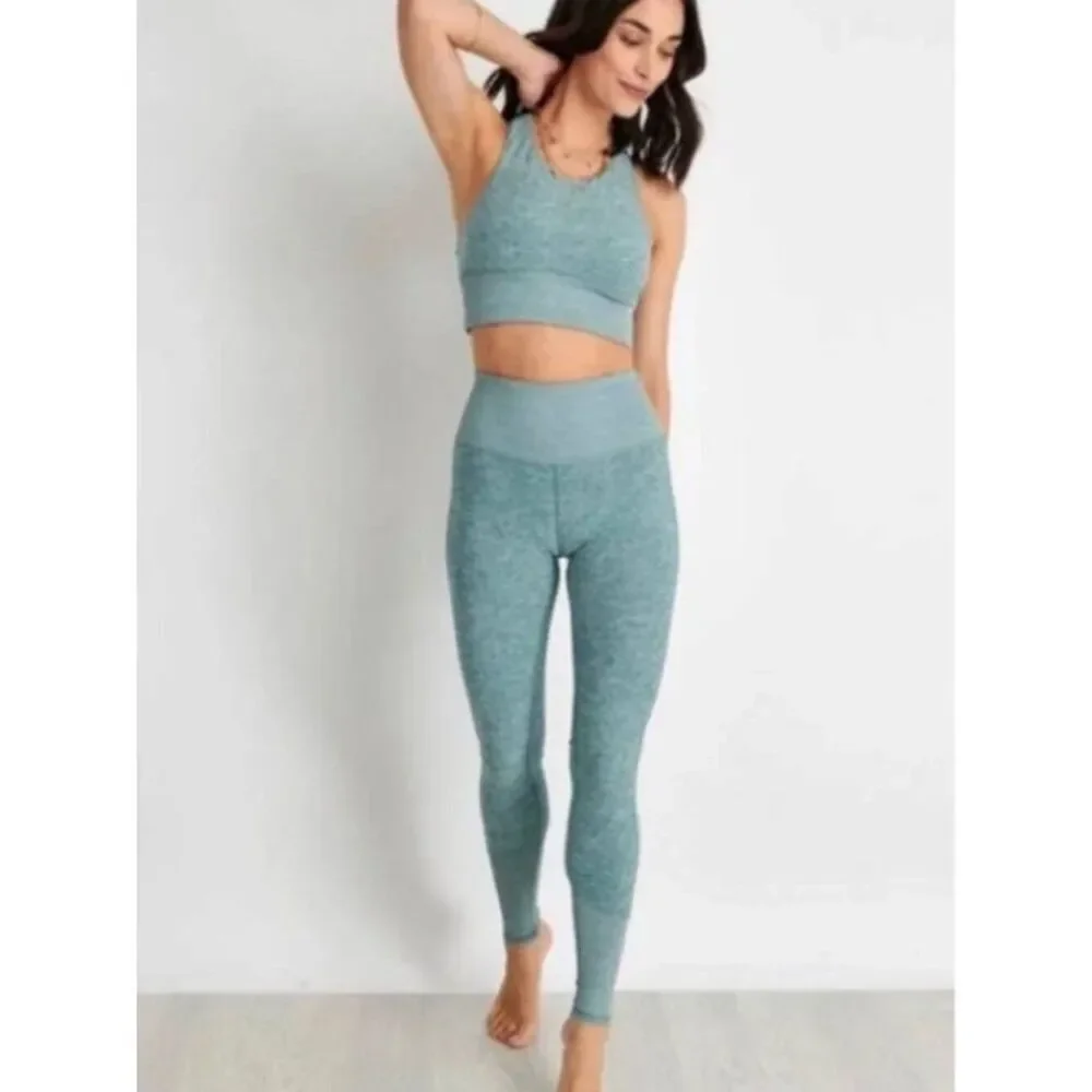 Alo Yoga Alosoft High Waist Lounge Leggings in Seagrass Green, size XS.